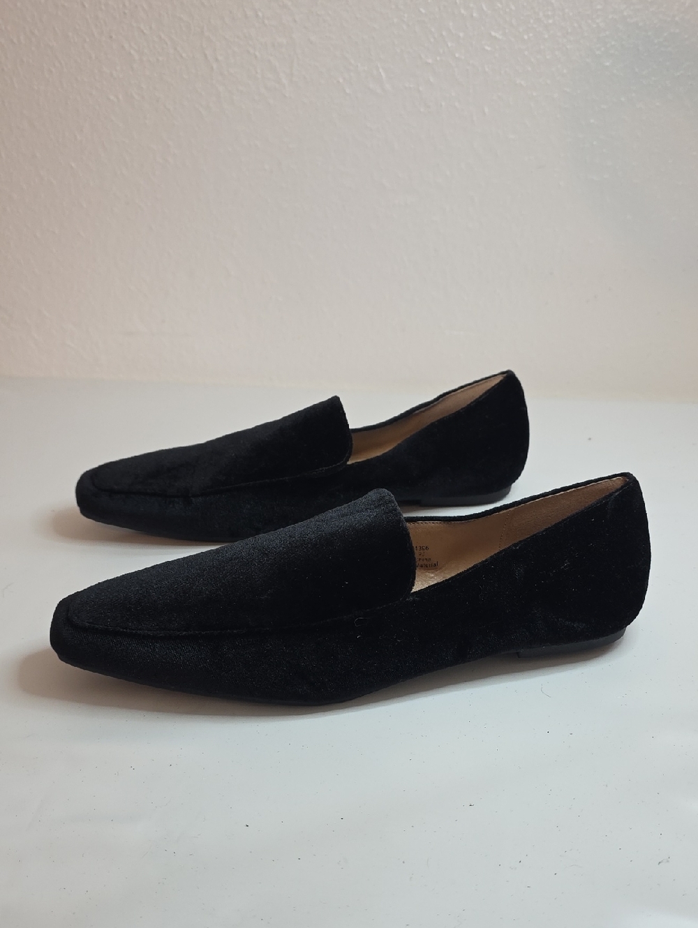 JOURNEE COLLECTION SILAS SQUARE TOE SLIP ON VELVET BLACK LOAFERS LADIES 9.5 NWOB